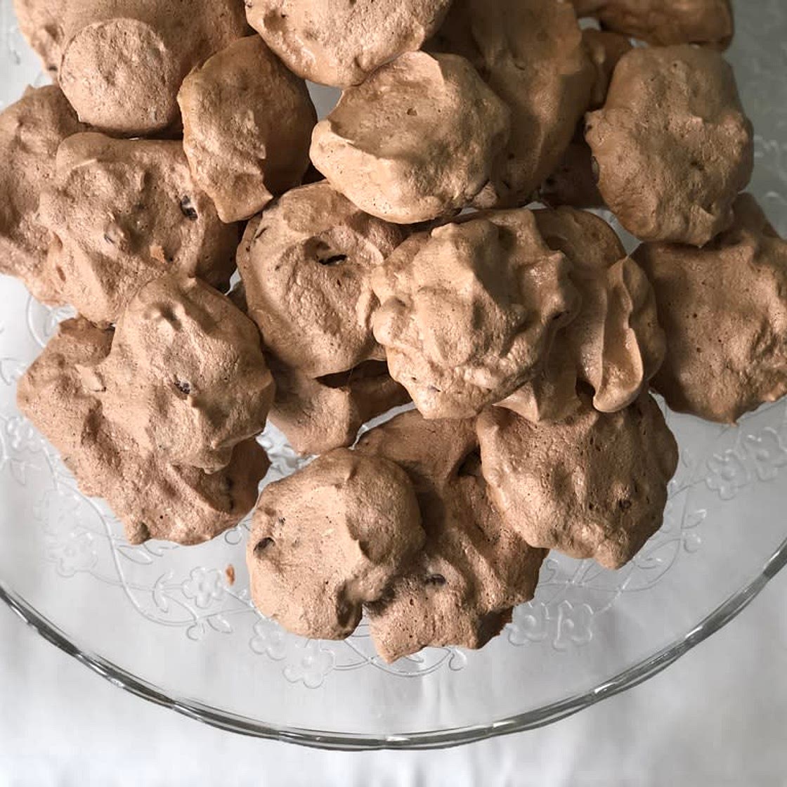 Cocoa Meringue Cookies