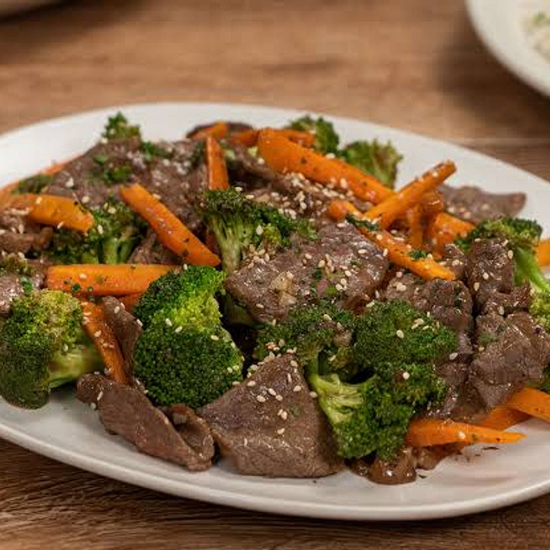 Carne de res con zanahoria y brocoli