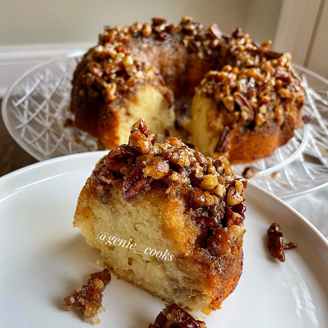 Pecan upside down cake