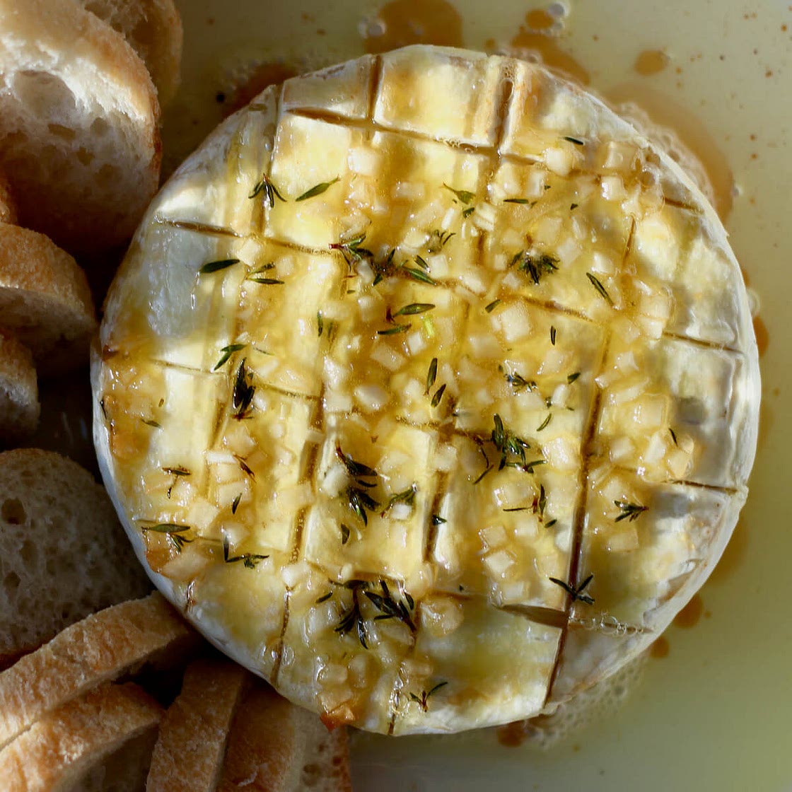 Baked Brie with Garlic