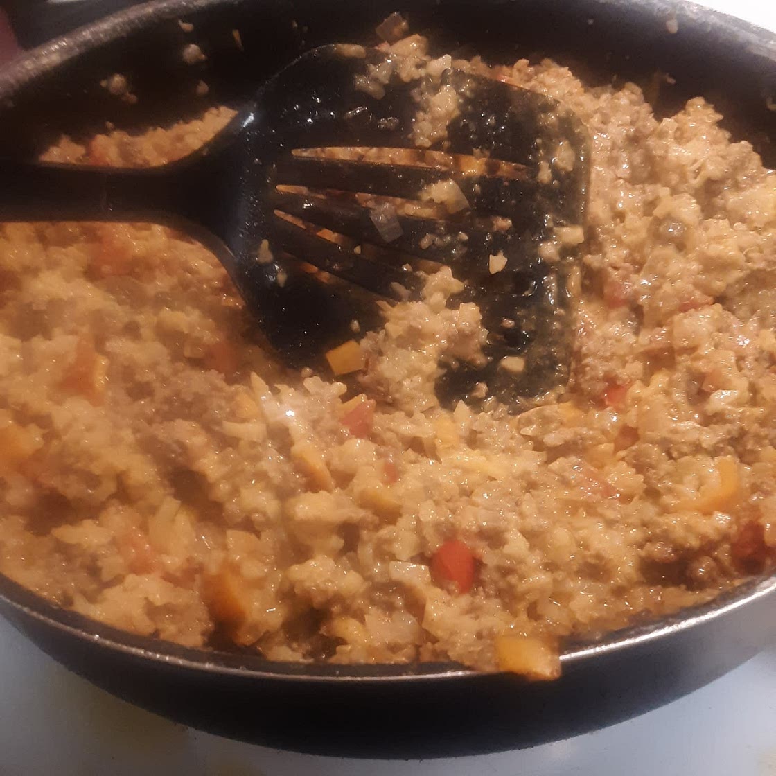 Cheesy Taco Ground Beef & Cauliflower Rice Skillet