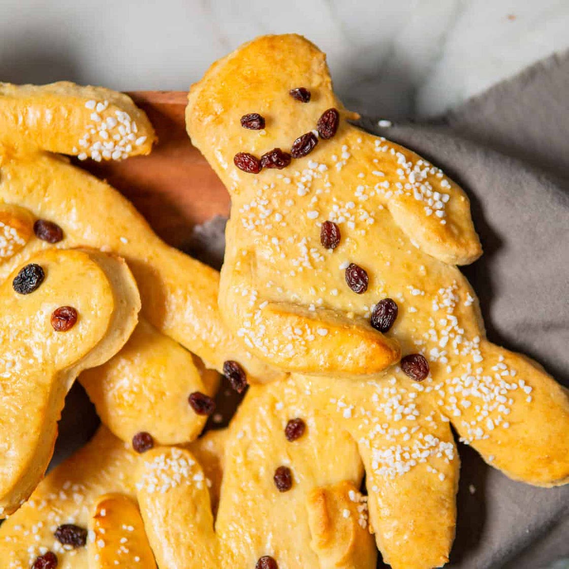 St. Nicholas Day Tradition and Pastries ( Weckmänner )