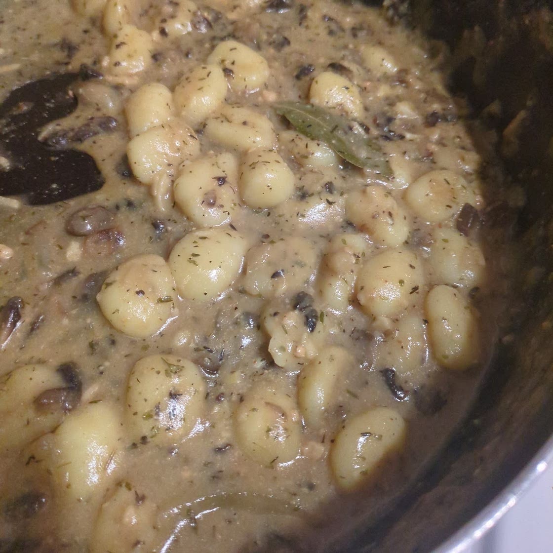 One-Pot Vegan Mushroom Stroganoff (30-Minutes)
