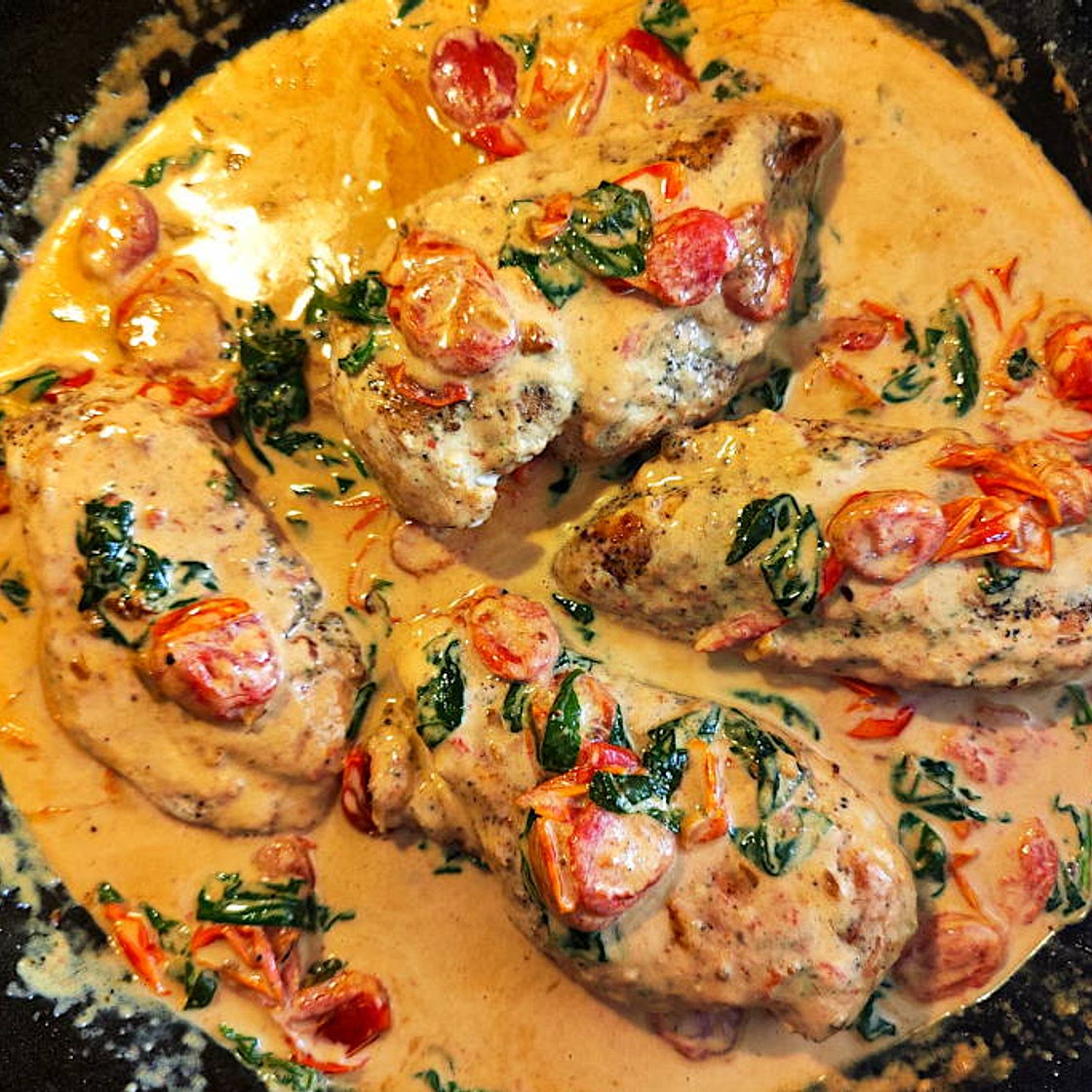 Creamy Spinach and Tomato Chicken