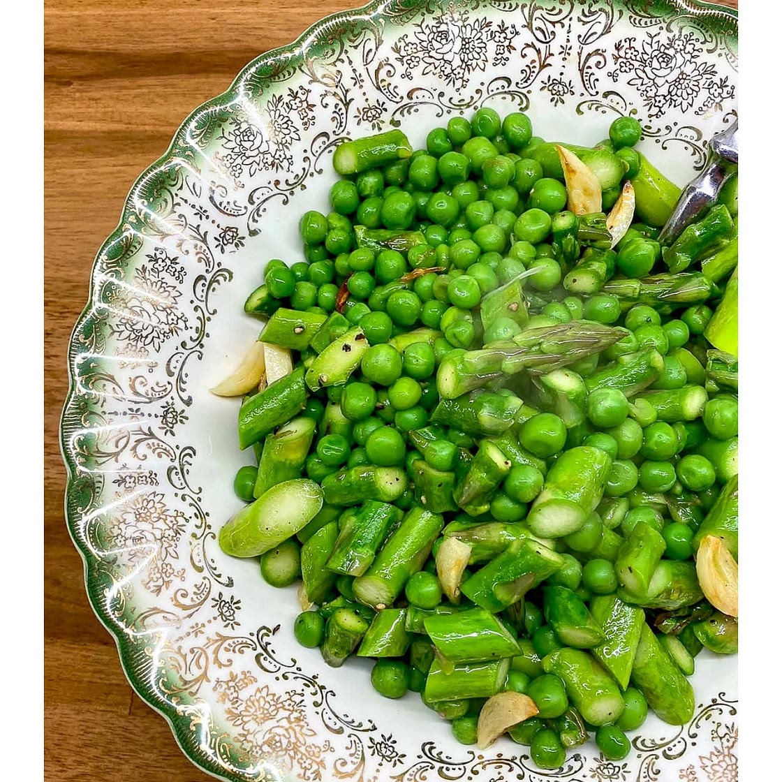 Garlic Buttered Peas & Asparagus