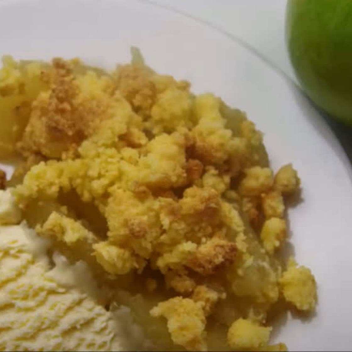 GF Apple Crumble