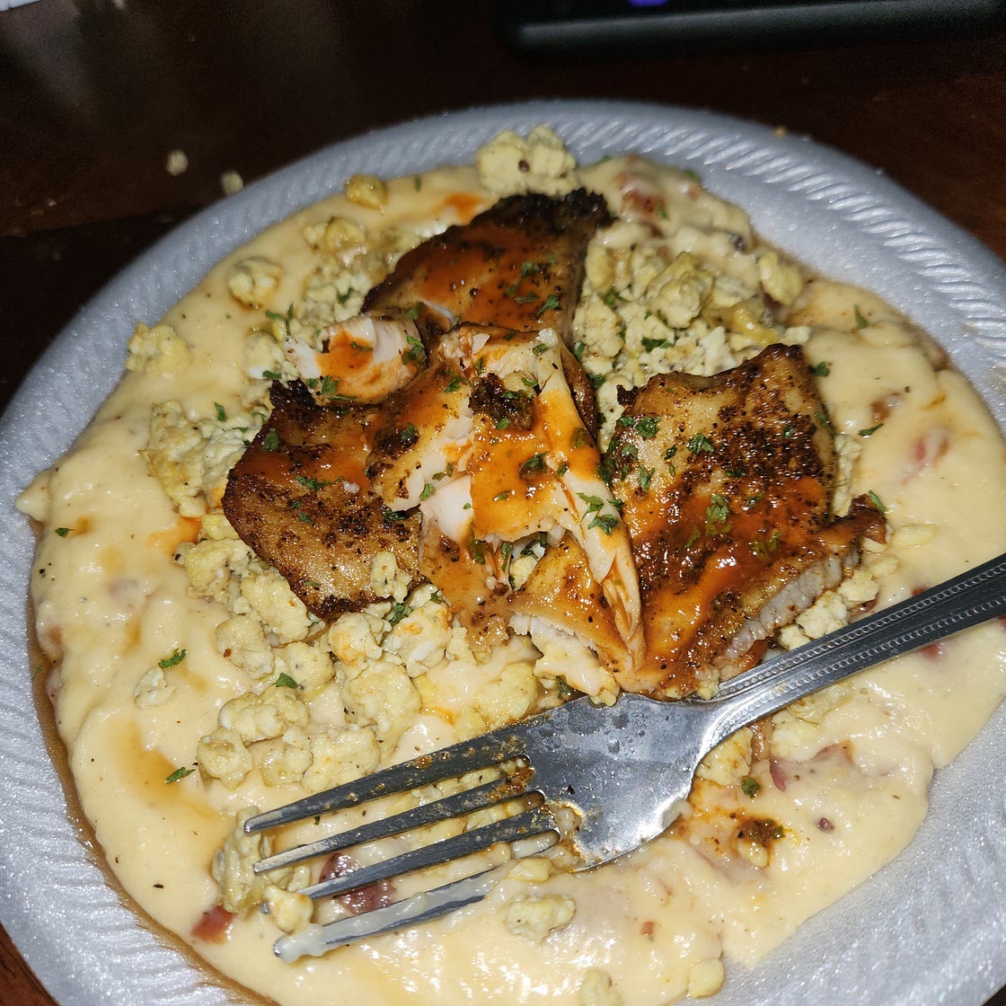Fish & grits