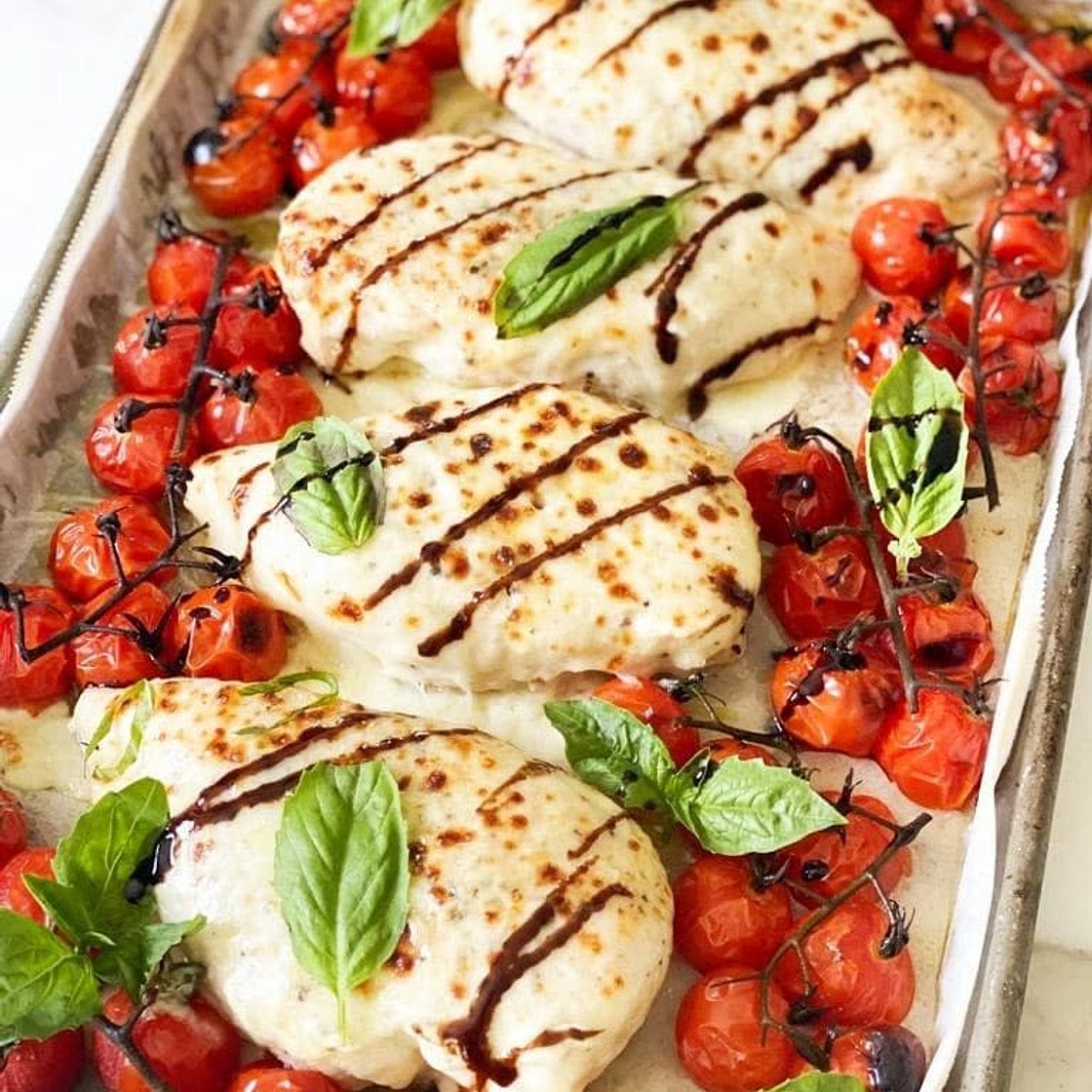 Sheet Pan Caprese Salad with Grilled Chicken