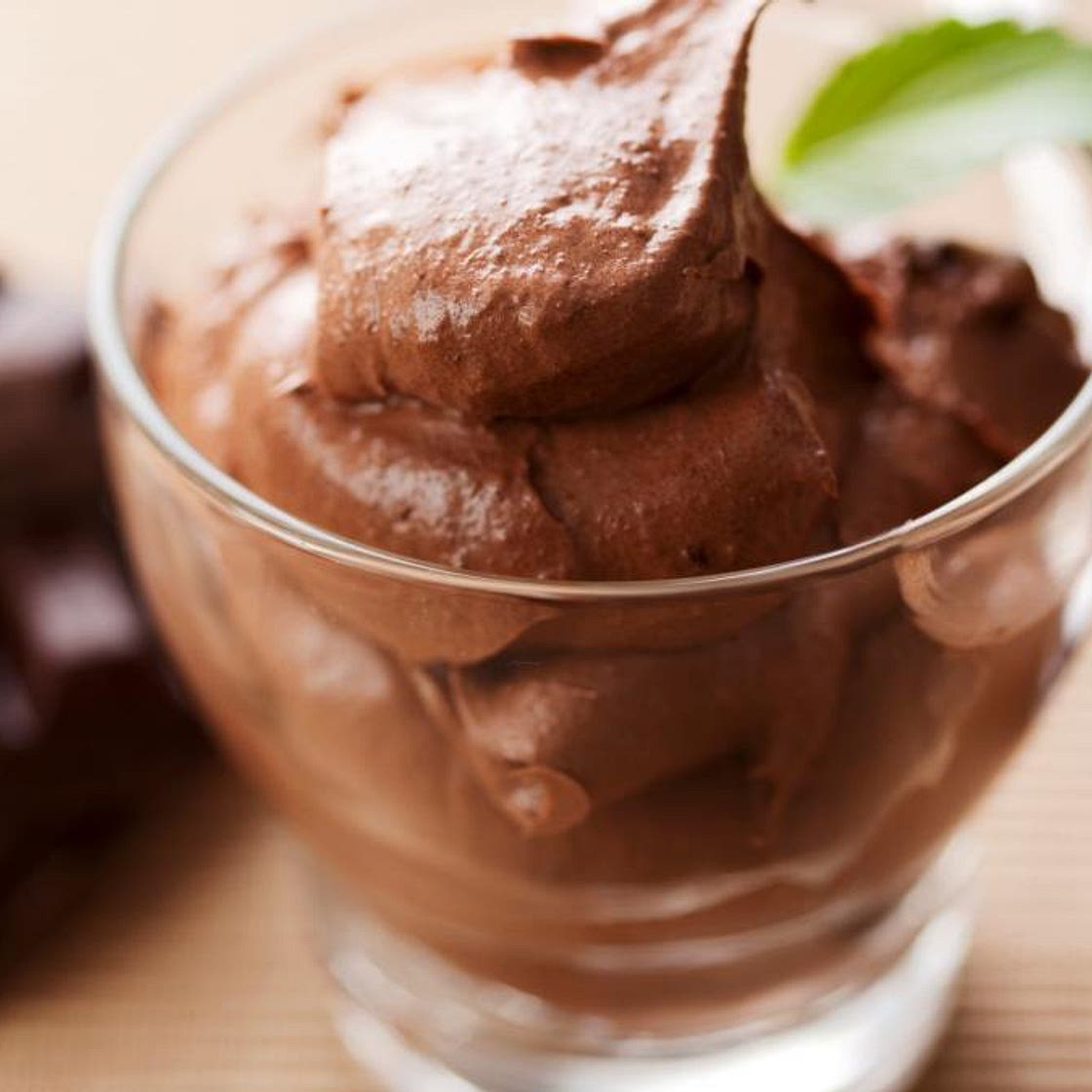 Mousse au chocolat onctueuse et légère