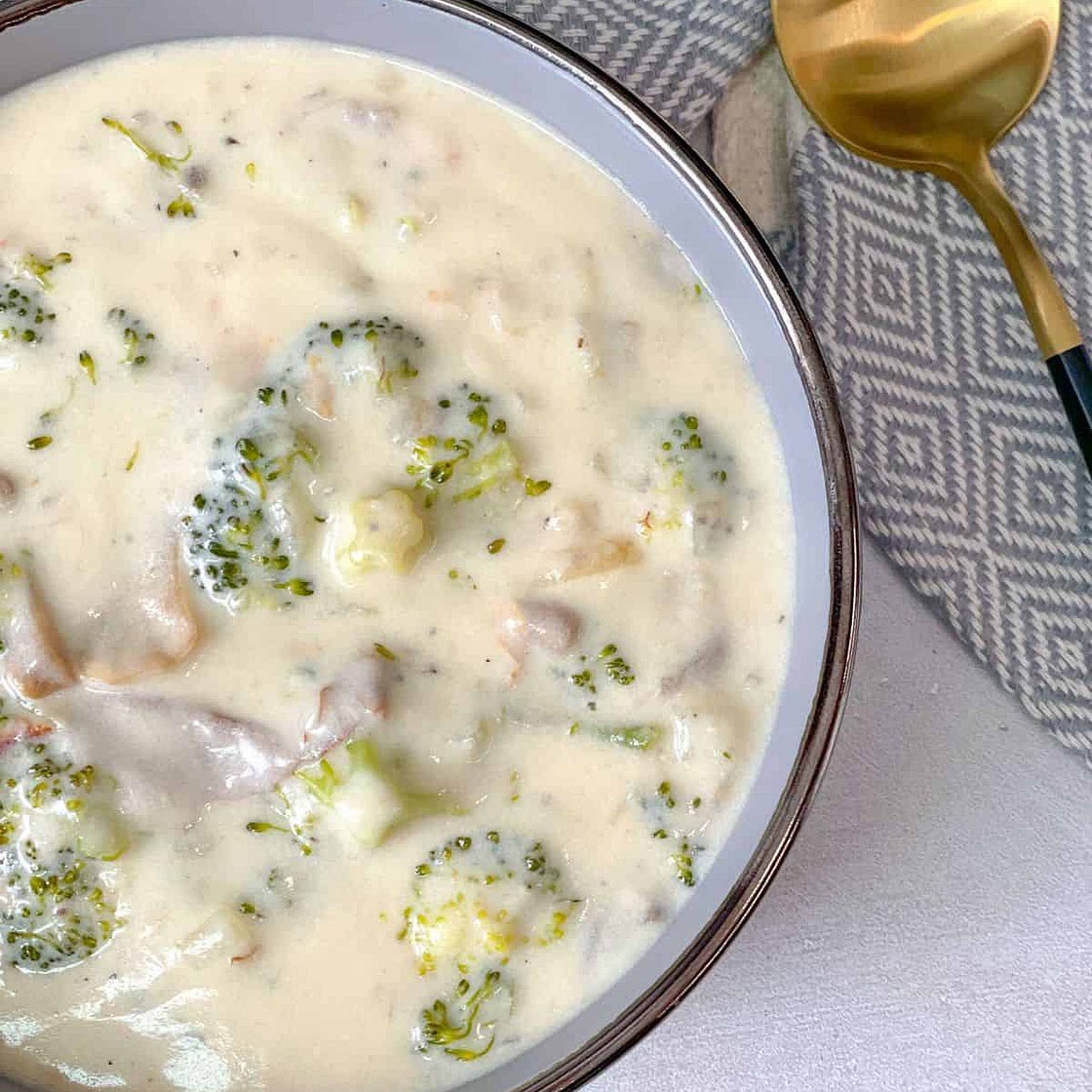 Creamy Broccoli & Mushroom Soup