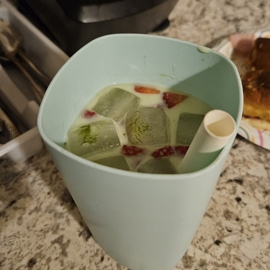 ICED STRAWBERRY MATCHA LATTE