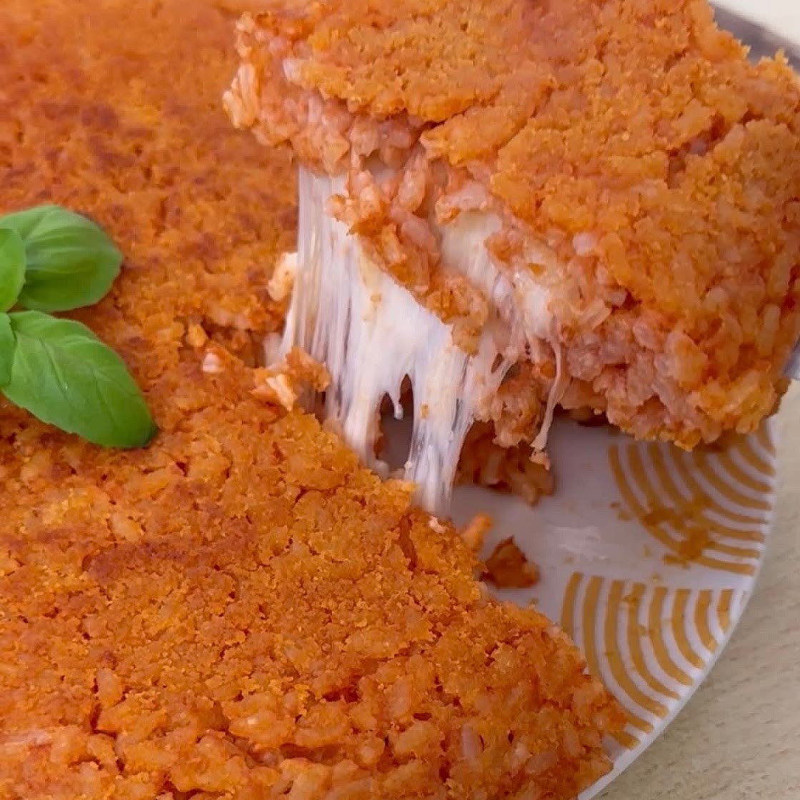 TOMATO MOZZARELLA RICE BAKE