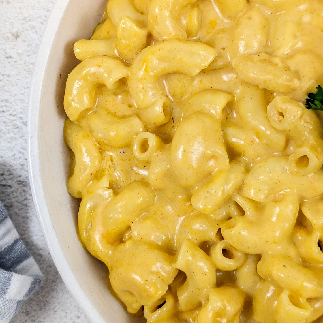 Dutch Oven Mac and Cheese