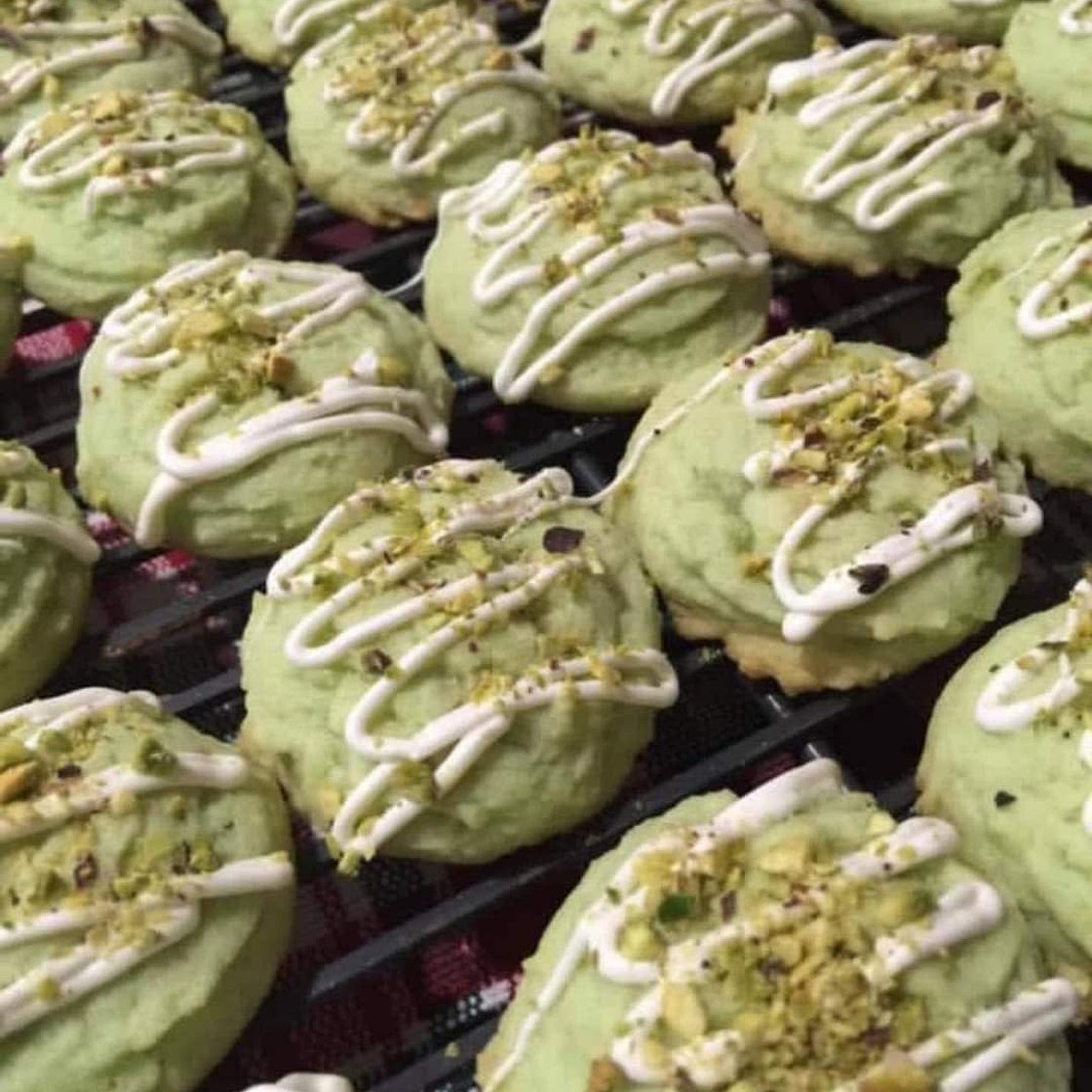 Pistachio cookies