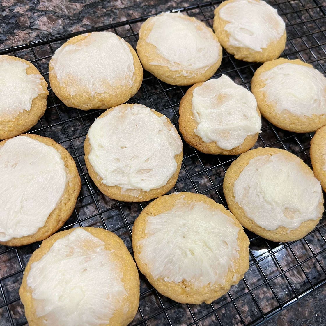 Crumbl Cornbread Cookie