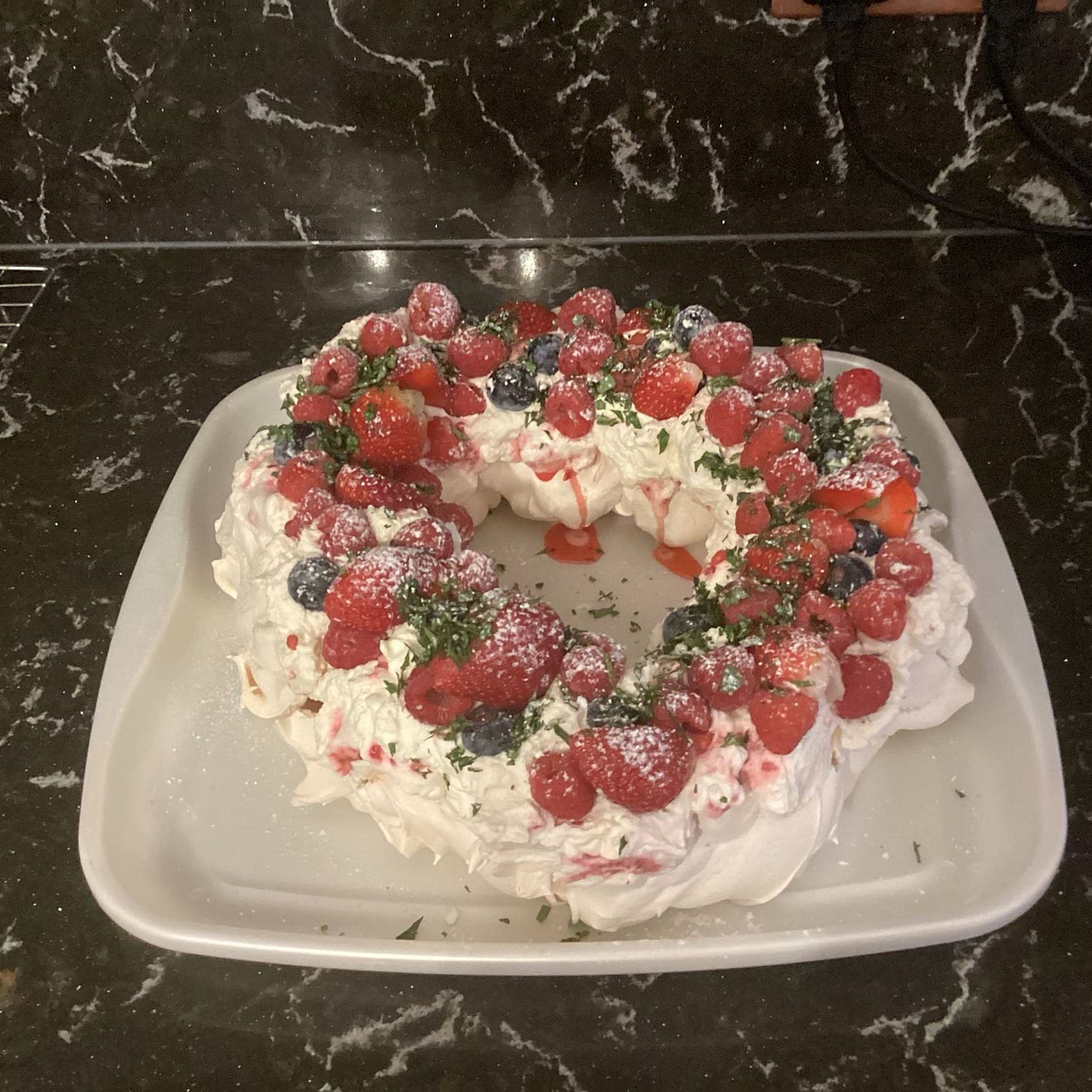 Christmas Pavlova Wreath!