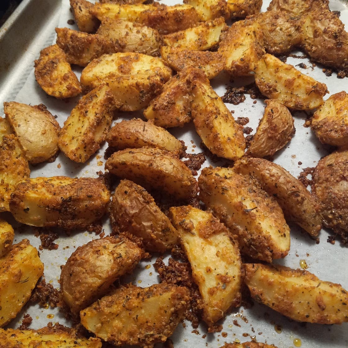 Baked Garlic Parmesan Potato Wedges