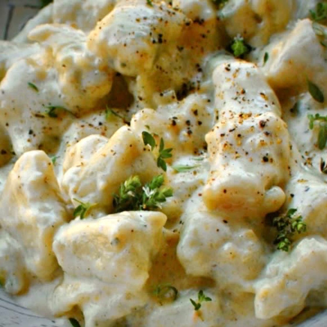 Maacroon Bi’ Toum Or “Garlic Macaroon”