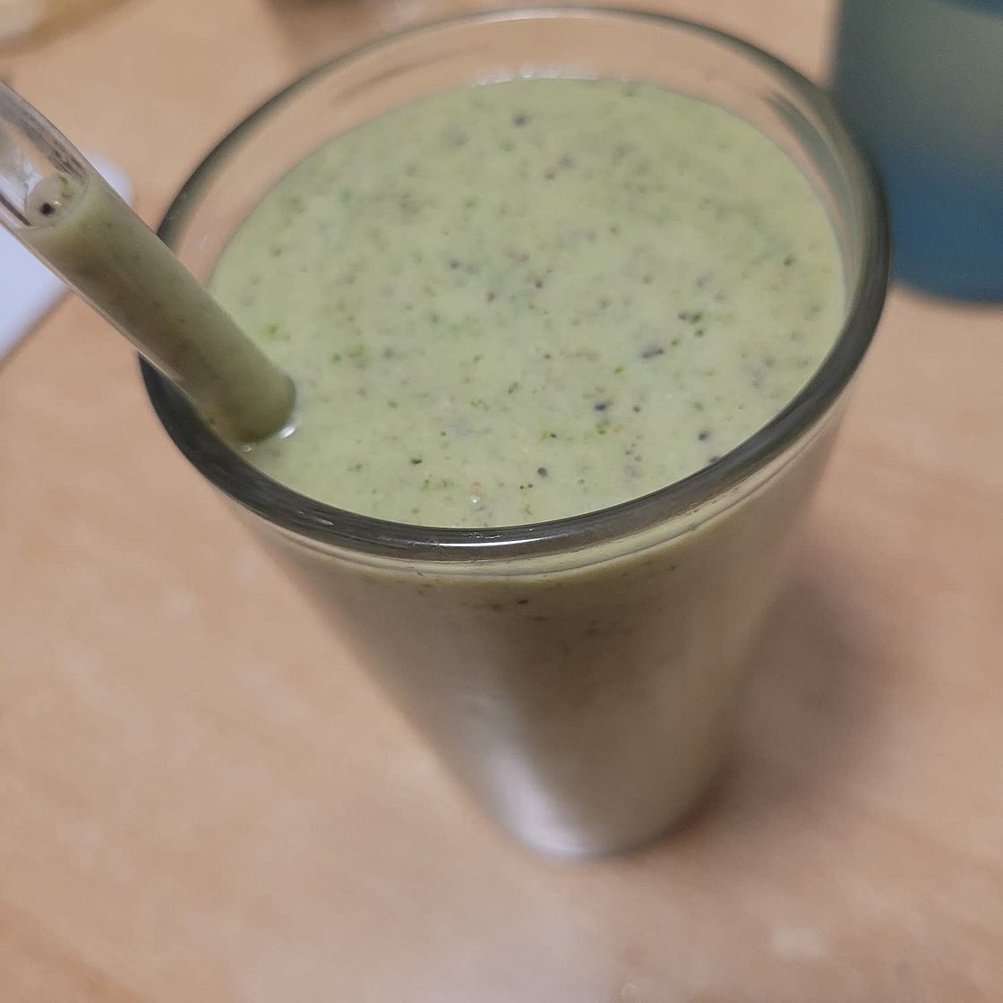 Easy Banana Kiwi Smoothie