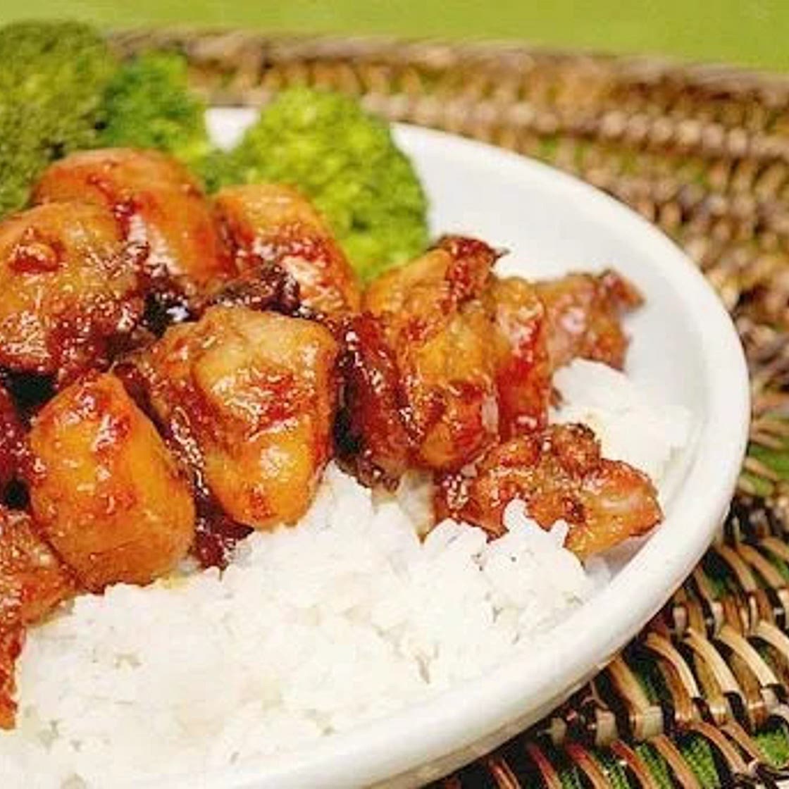 Vietnamese Style Caramel Chicken [Instant Pot]