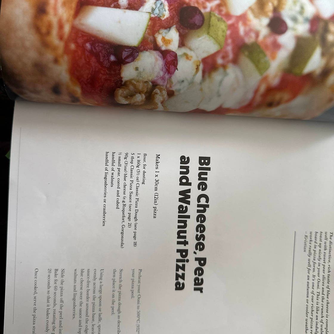 Blue cheese, pear and Walnut Pizza