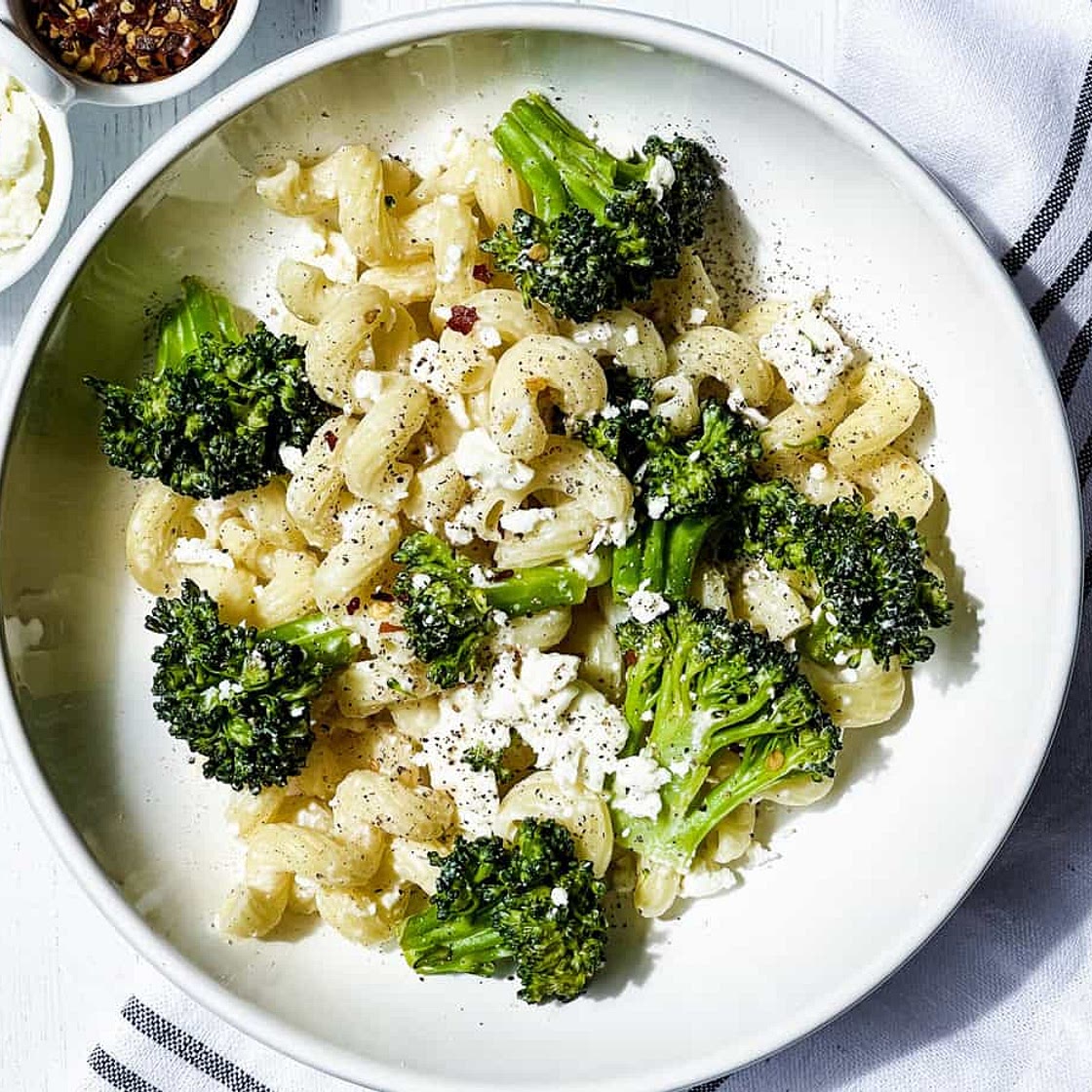 4 Ingredient Pasta Recipe with Broccoli and Feta