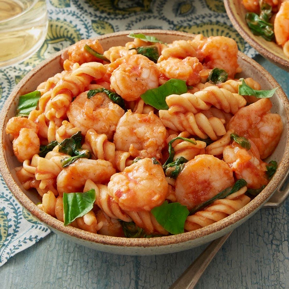 Shrimp & Fresh Fusilli Pasta with Spinach & Basil