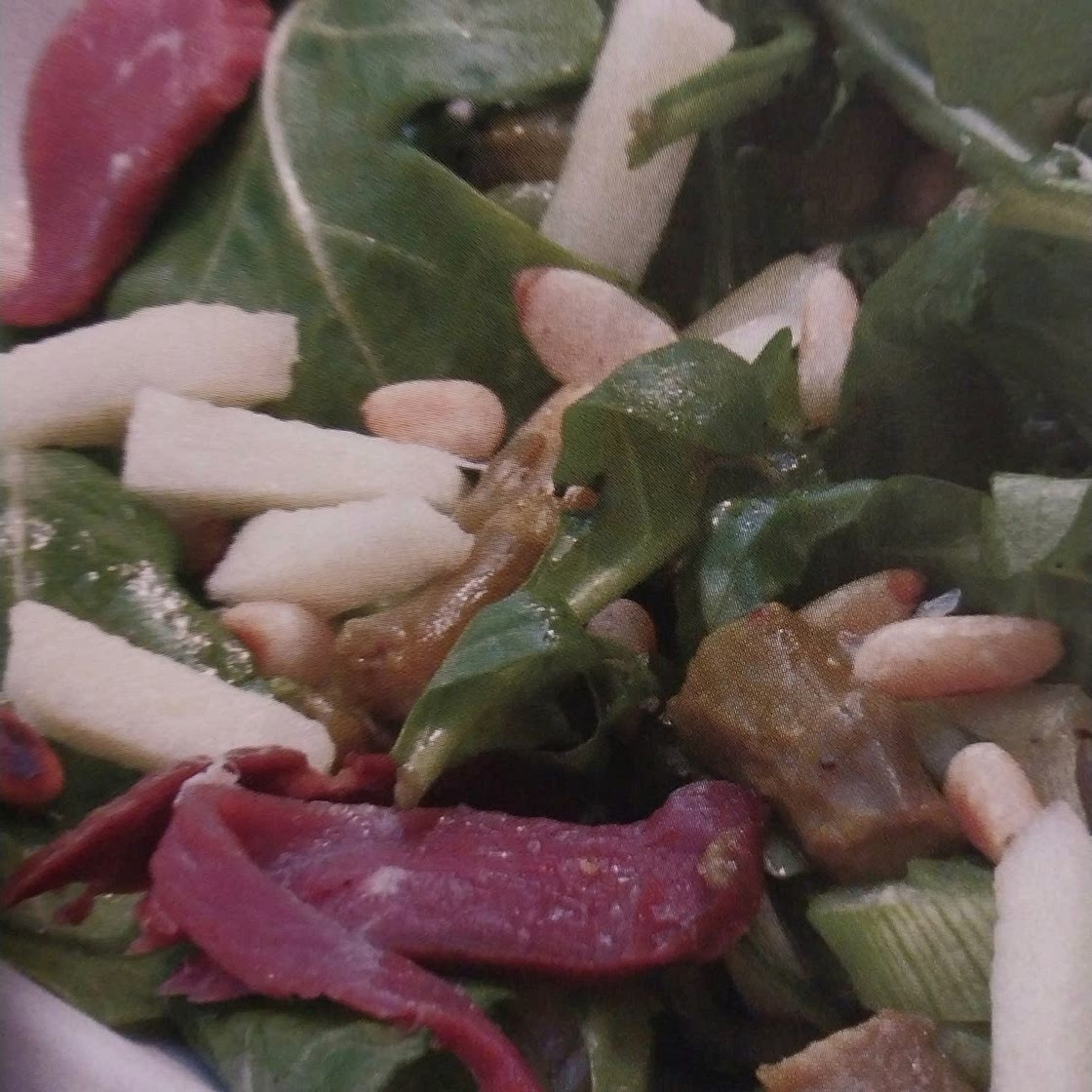 Salade de roquette, endives et magret