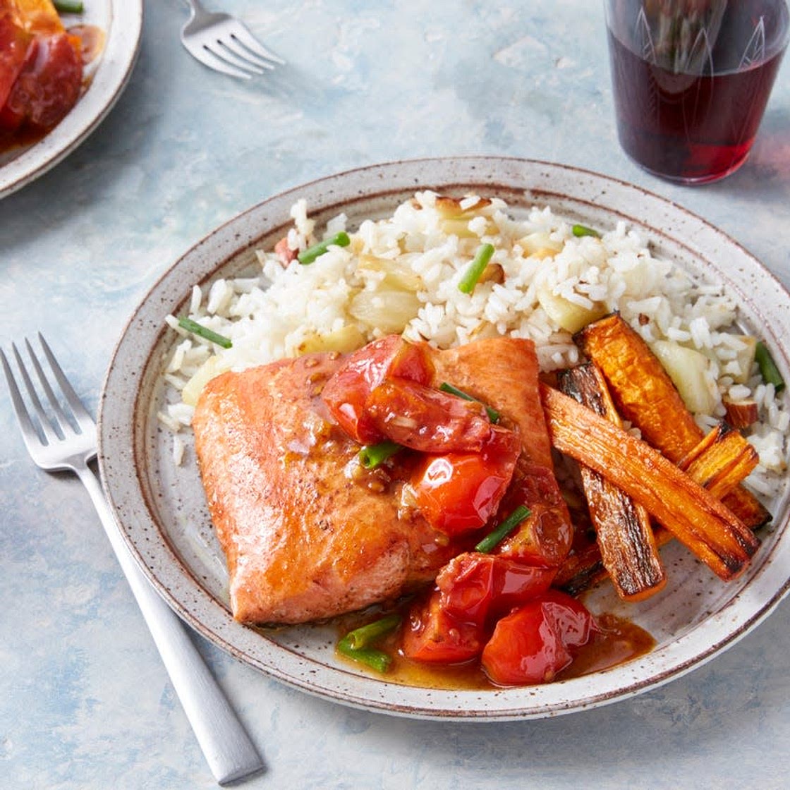 Seared Salmon & Tomato Fondue with Fennel Rice & Carrots