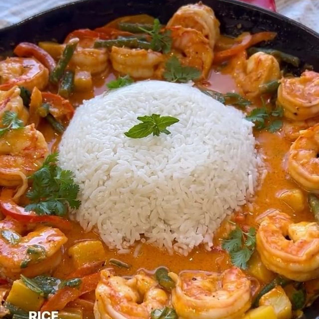 Thai Curry Shrimp with Coconut Rice 🍚
