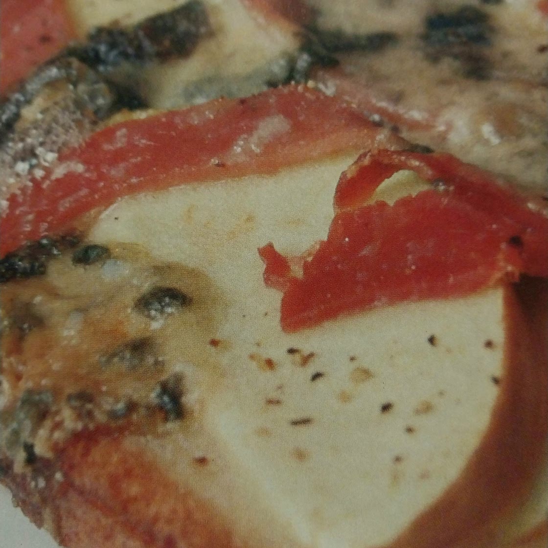 Tartines de roquefort, pommes et jambon cru