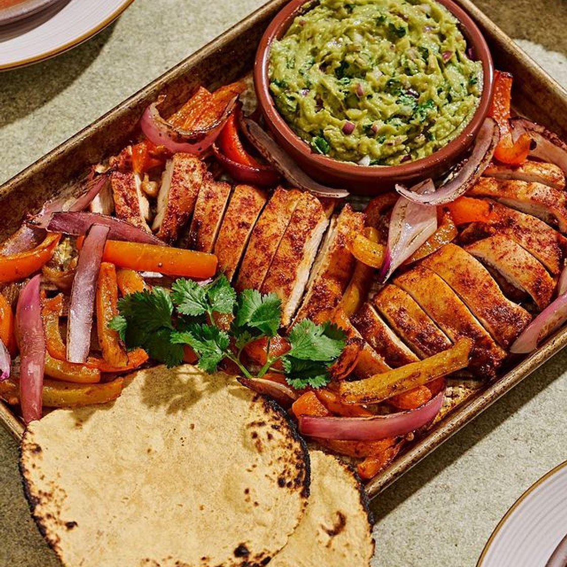 SHEET PAN CHICKEN FAJITAS