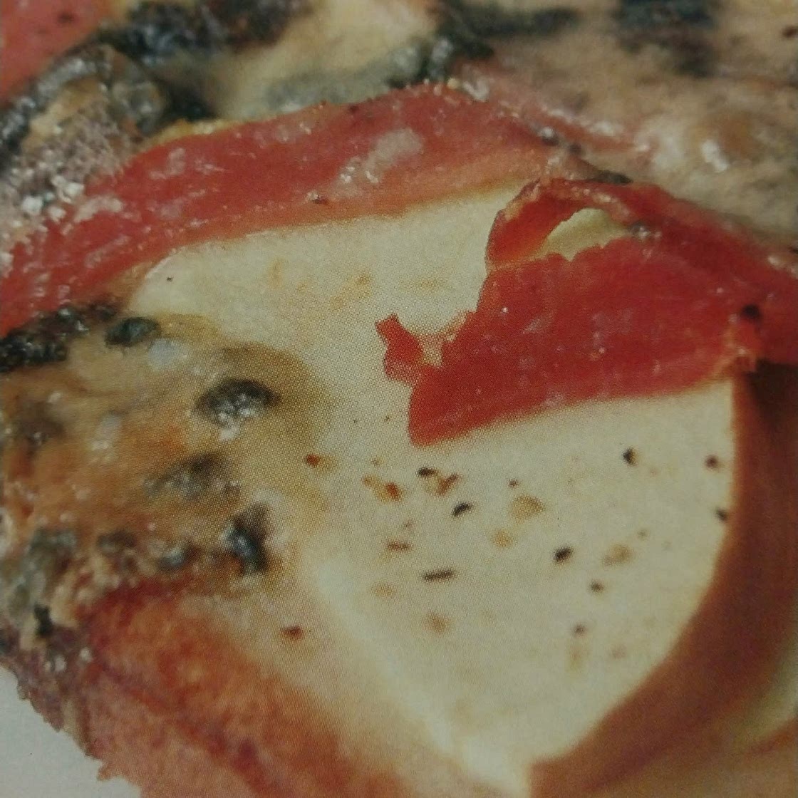 Tartines de roquefort, pommes et jambon cru