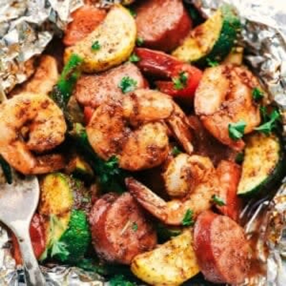 Cajun Shrimp and Sausage Vegetable Foil Packets