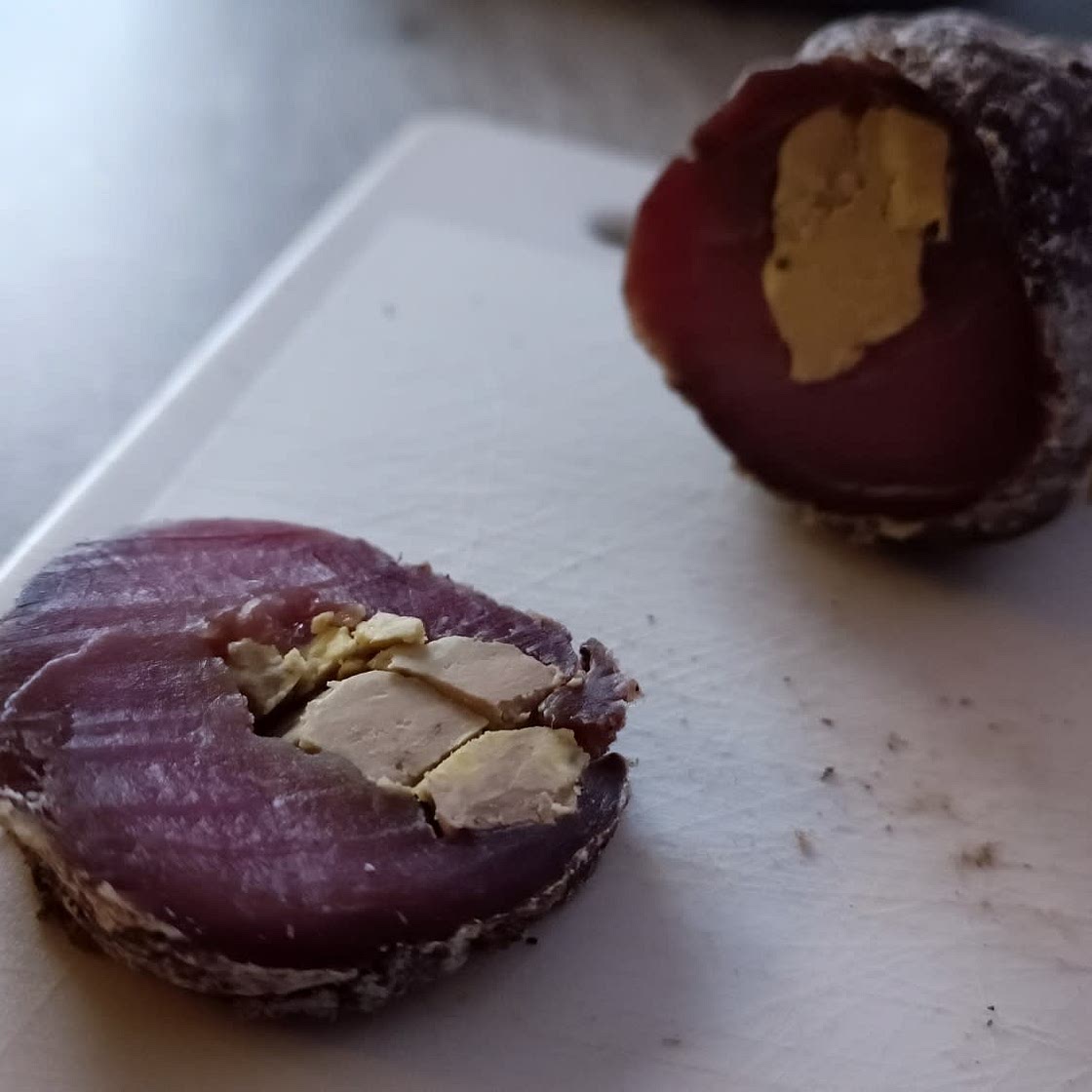 Filet mignon séché farci au foie gras