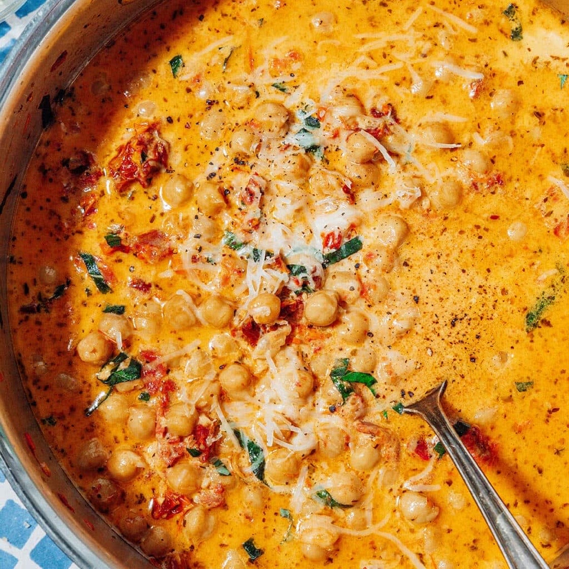 Marry Me Chickpeas (With Creamy Tuscan Sauce)