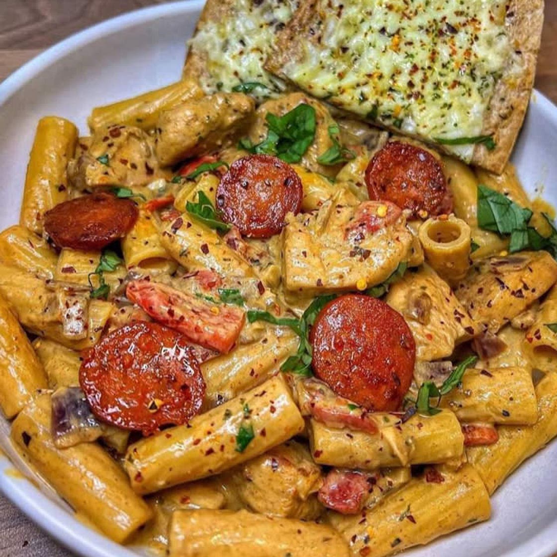 SPICY MEXICAN RUB CHICKEN & CHORIZO PASTA