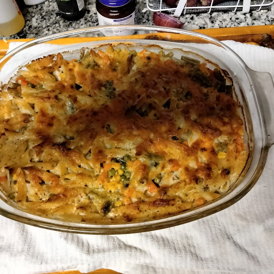 Dump and Bake Garlic Parm Pasta