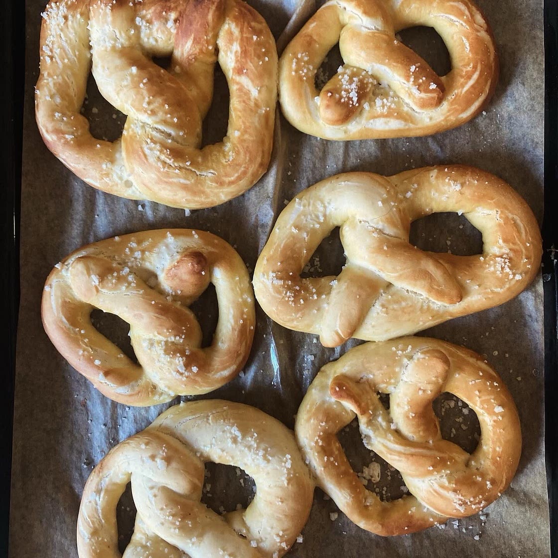 Easy Homemade Soft Pretzels
