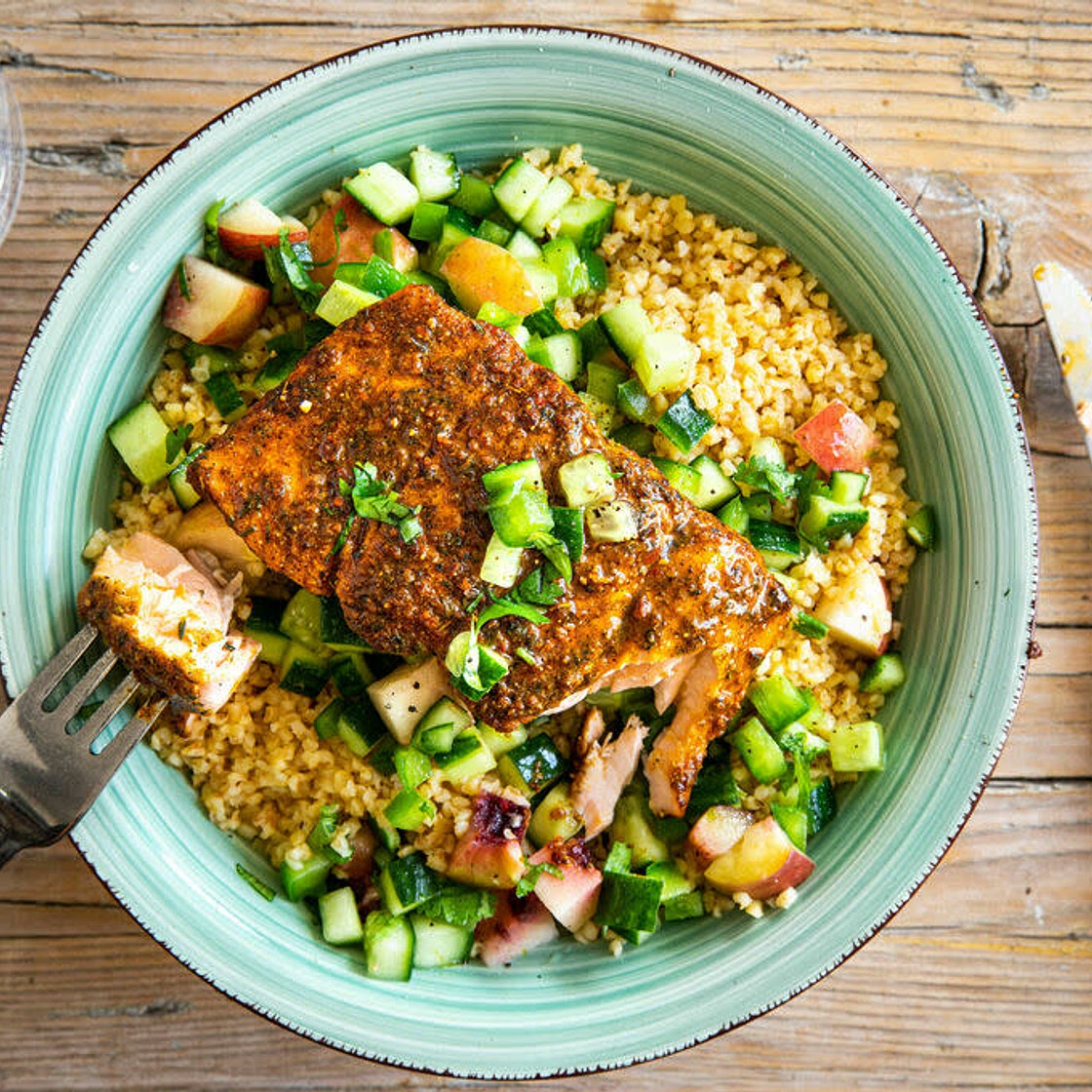 Caraïbische zalm met perziksalsa