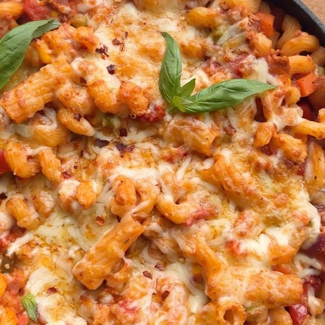 Cheesy Tomato Tuna Pasta Bake ~ £1.50 per portion 🔥