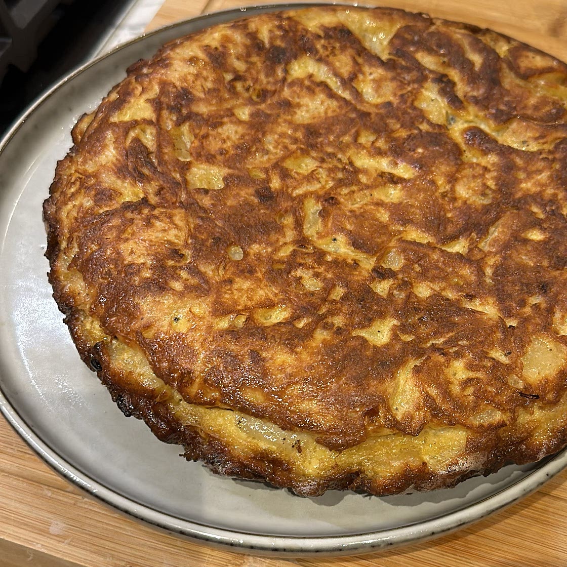 Tortilla de patatas española, la receta fácil que siempre triunfa