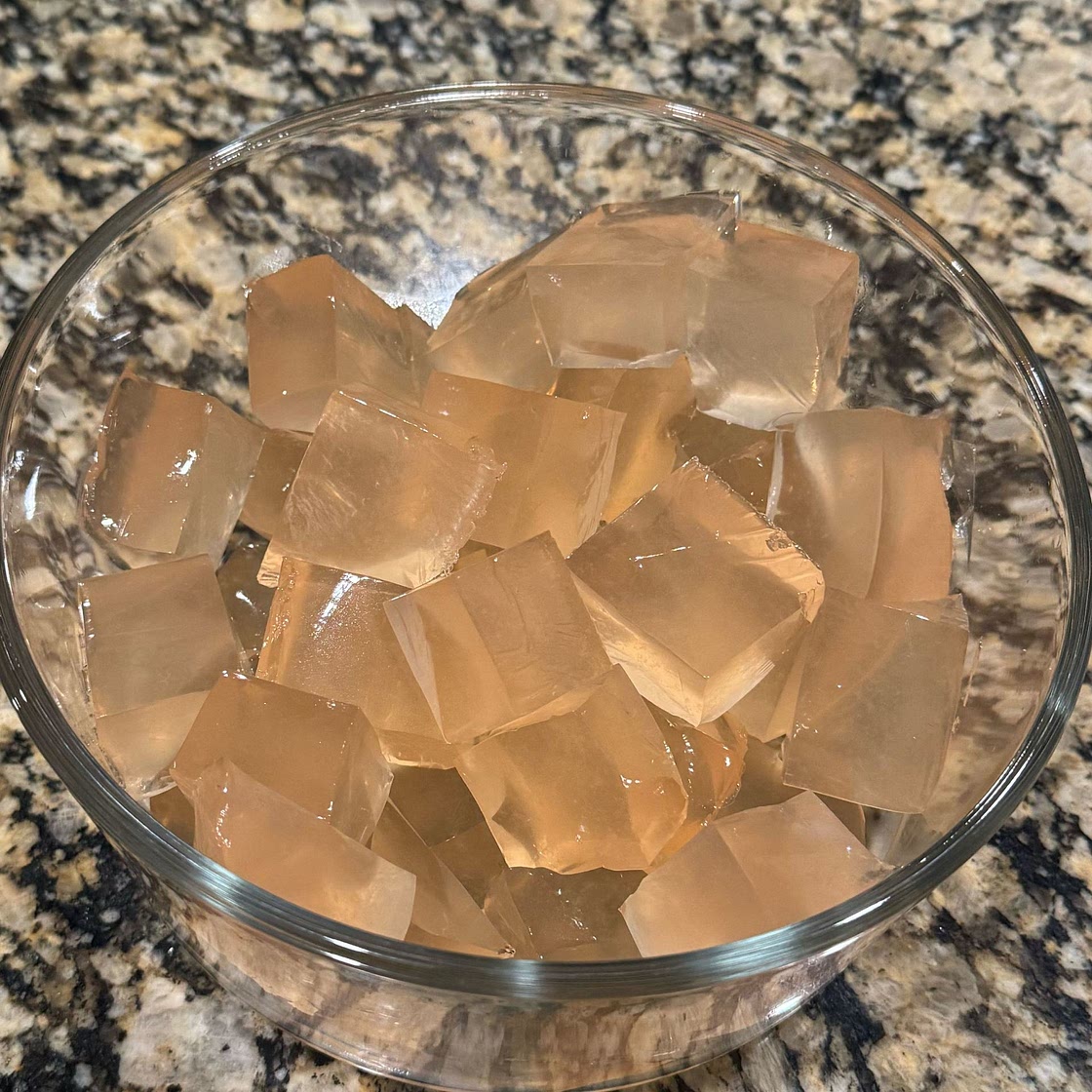 Easy Champagne Jello Shots