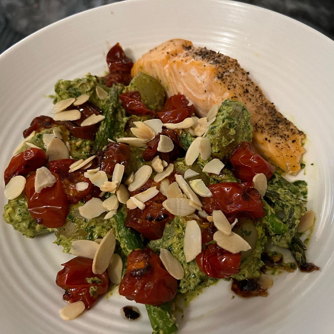 Pesto, asparagus and potato salad