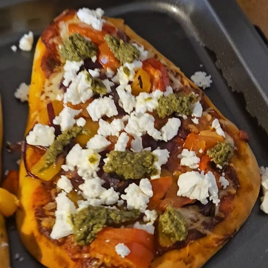 Naan Pizza
