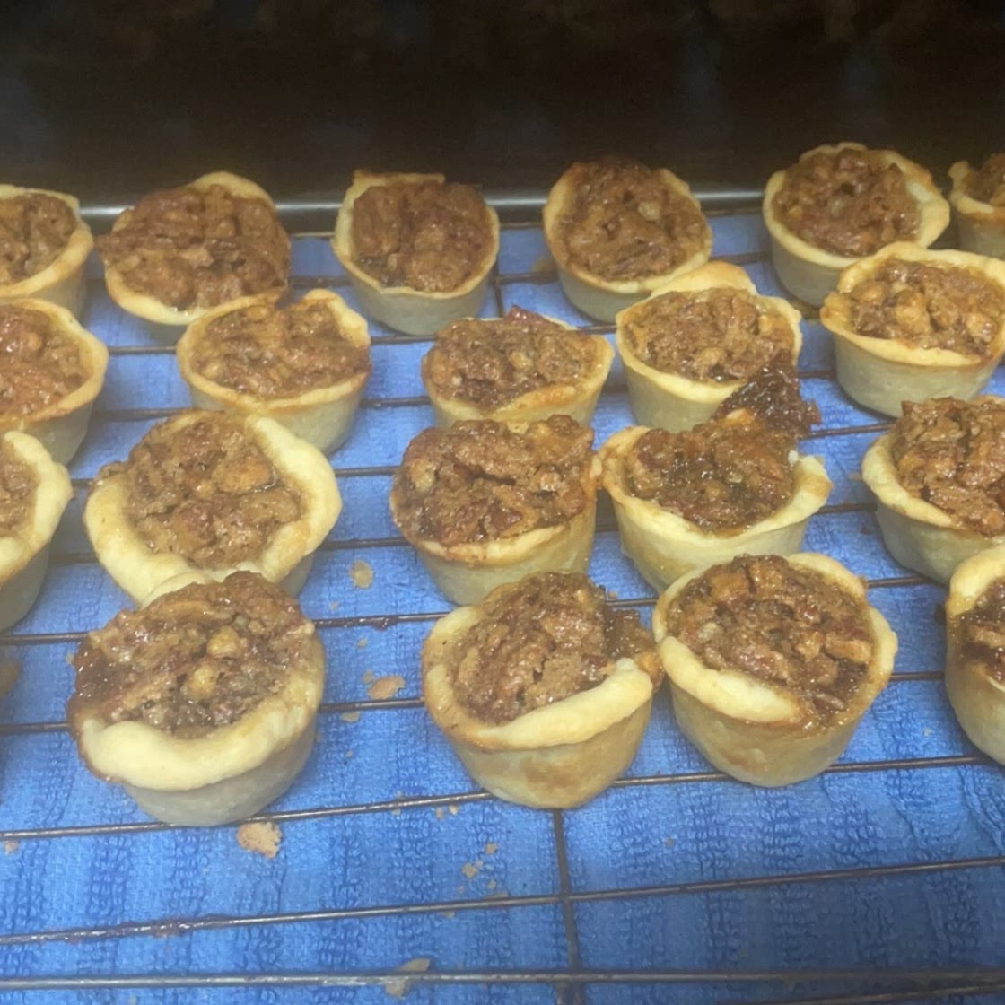 Pecan tassies