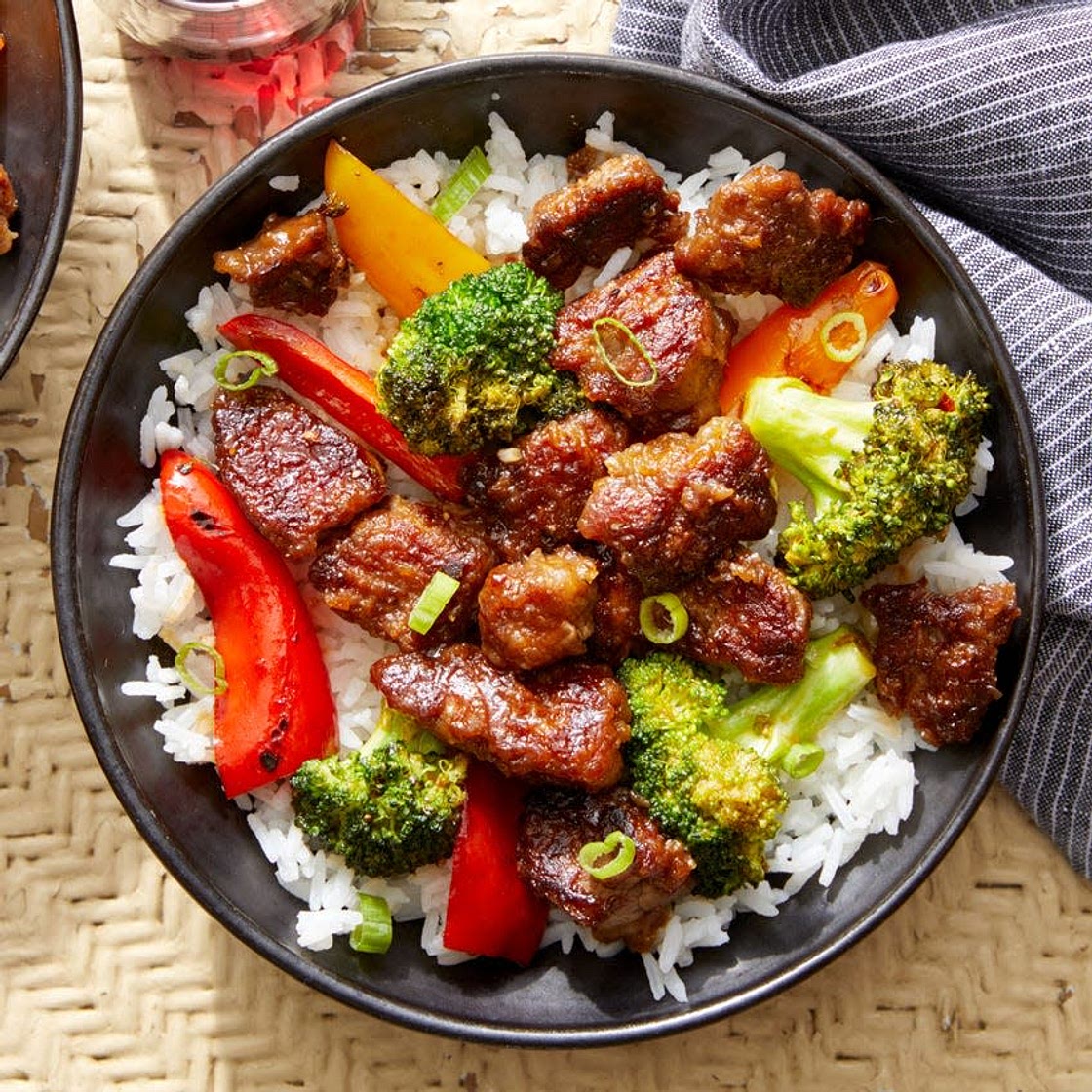 Spicy Beef & Broccoli with Sweet Peppers & Jasmine Rice