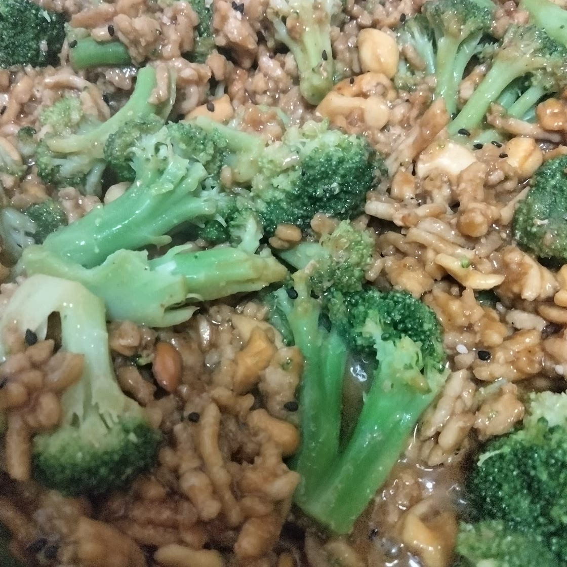 D'licious Crispy Cashew Chicken