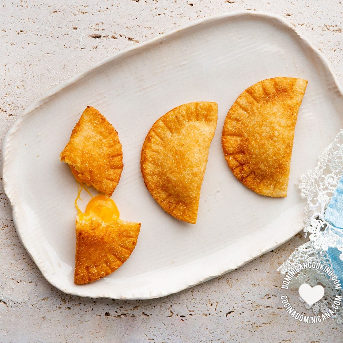 Empanadas de Yuca [Video+Recipe] Cassava Empanadas