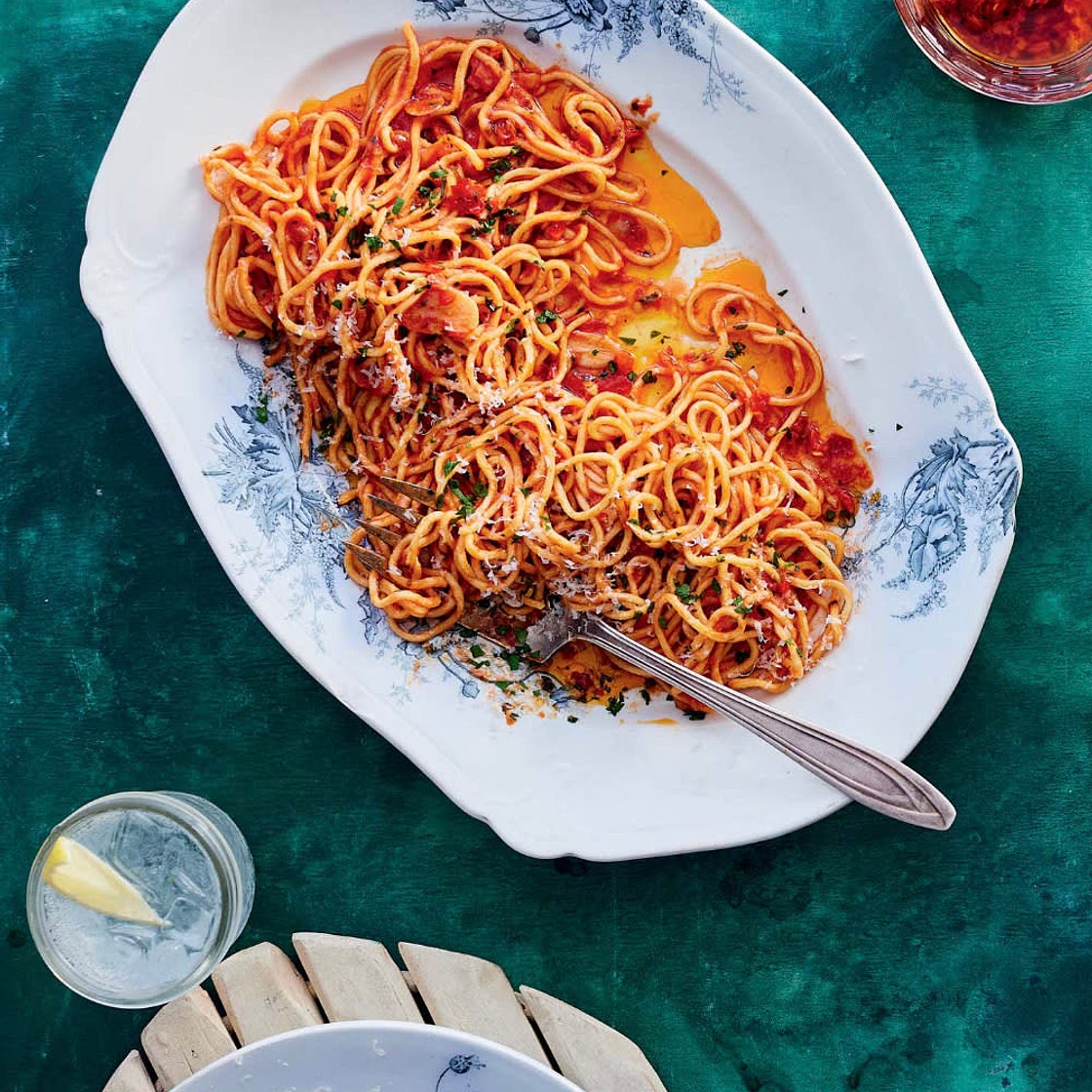 Tomato chili pasta sauce with pairings